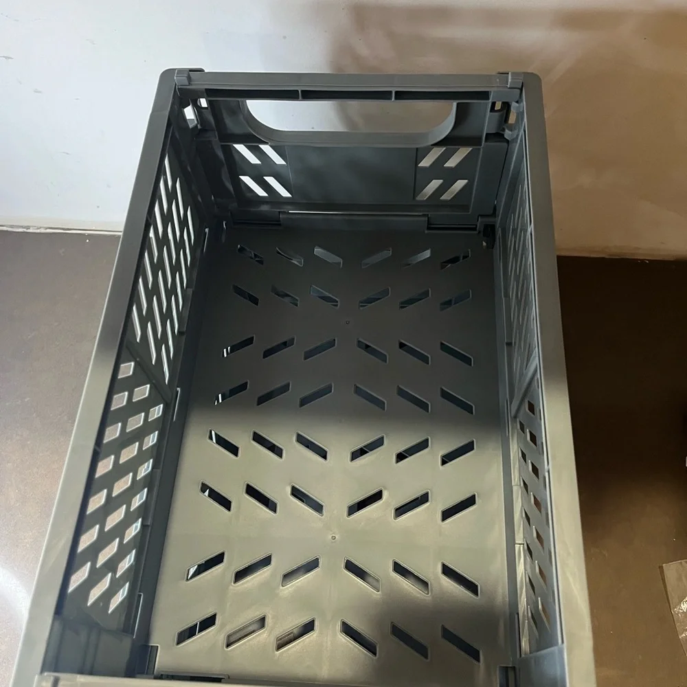 2 Stackable baskets